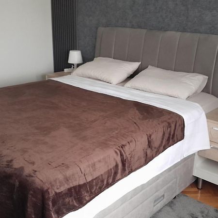 Kuman Apartments Kumanovo Extérieur photo